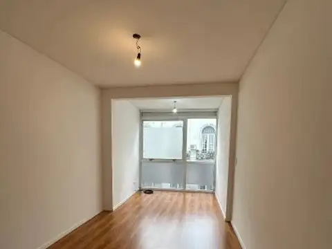 Bartolomé Mitre 2000, Piso 3