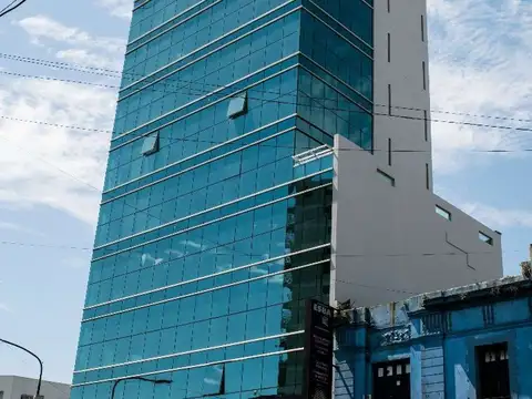 Monroe 5000, Piso 1