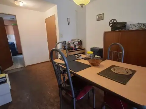 Departamento 3 ambientes sobre peatonal en Venta en Quilmes Centro