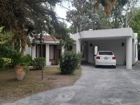 Casa 4 ambientes con 4 baños
