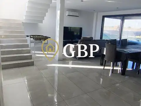 Casa en Venta en La Alameda, USD 299.000