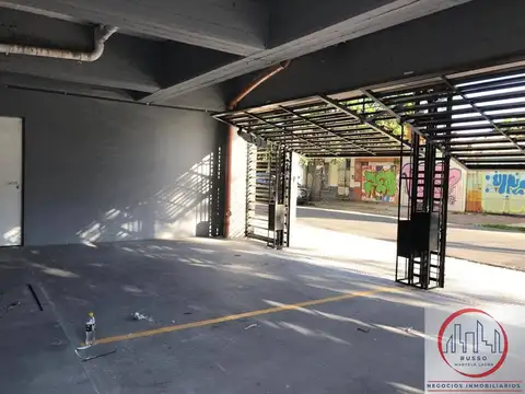 Cochera cubierta  en venta ubicado en Santos Lugares