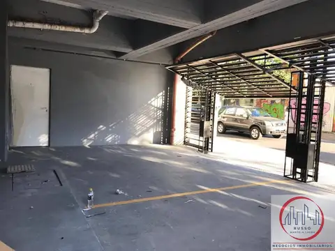 Cochera cubierta  en venta ubicado en Santos Lugares