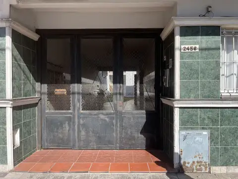 Departamento 2 amb con 2 amplios balcones