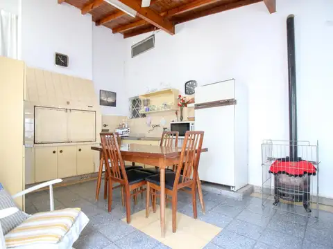 Depto Tipo Casa en Venta al Este