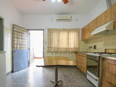 Depto Tipo Casa en Venta 60 años