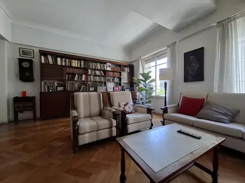 Departamento 6 ambientes con 3 baños