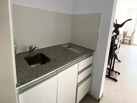 Oficina en Alquiler en Centro, $ 480.000