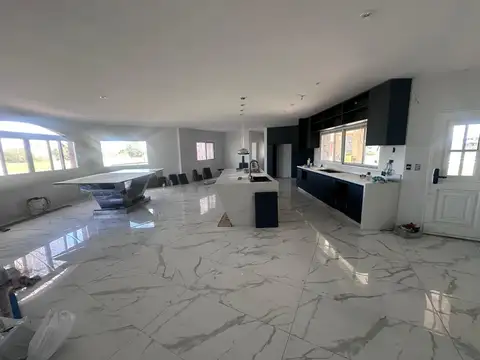 Chalet a Estrenar - Anticipo, Cuotas / Permutas