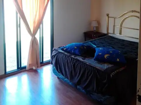 Excelente casa en Domselaar Chico - Sobre 2 terrenos.