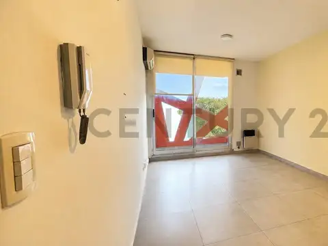 Monoambiente con balcón en Villa Devoto — Apto Profesional