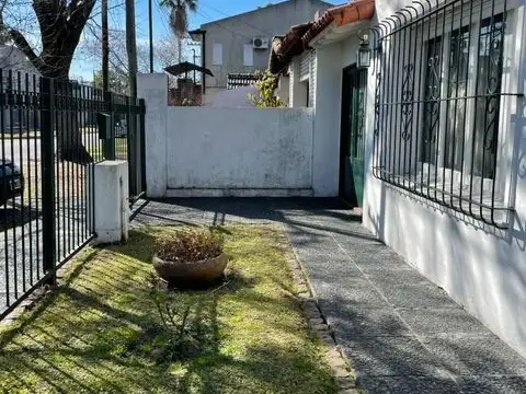 476 e/ 19 y 20- CASA DE 3 DOR (CITY