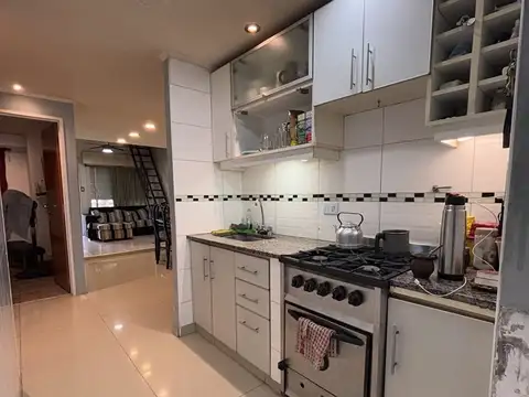 Ph tipo casa 4 ambientes con cochera en Venta en Villa Bosch