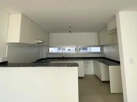Alquiler - Departamento de 3 Ambientes con Cochera - Almagro