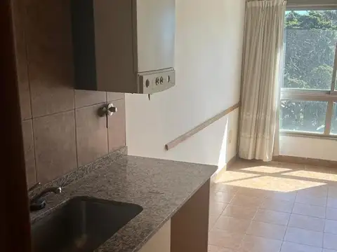 Departamento en Alquiler en Azul, $ 750.000