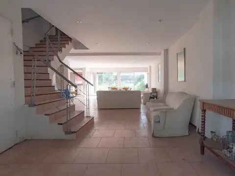 VILLA DEL PARQUE | 6 HAB + COCHERA PARA 5 AUTOS