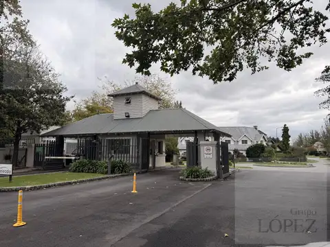 Casa en Alquiler en La Deseada, USD 2.500