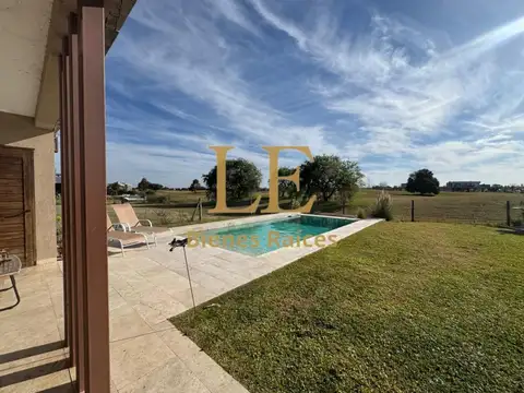 Casa en Venta en El Canton, USD 560.000