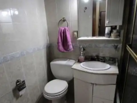 Depto Tipo Casa en Venta con 1 cocheras