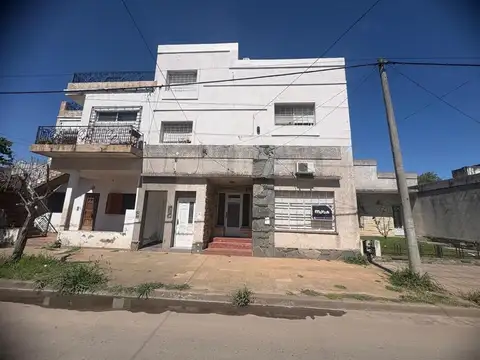 Depto Tipo Casa en Venta de 4 ambientes