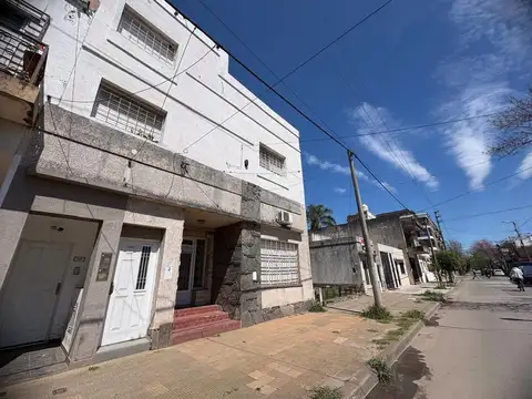 Depto Tipo Casa 4 ambientes con 1 baño