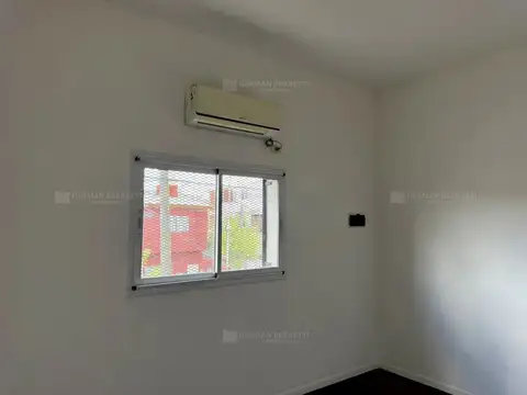 Departamento en Alquiler en Lanus, $ 750.000