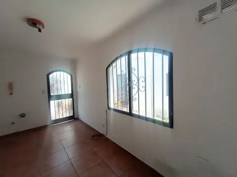 Depto Tipo Casa en Venta en Rosario, USD 33.000