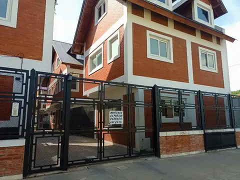 VENTA - EXCELENTE TRIPLEX - SAN MIGUEL