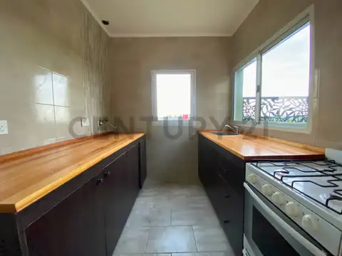 Boulevar de la Alegría 100, Piso 1