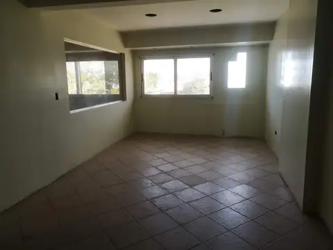 Galpon en Venta en Lomas de Zamora, USD 490.000