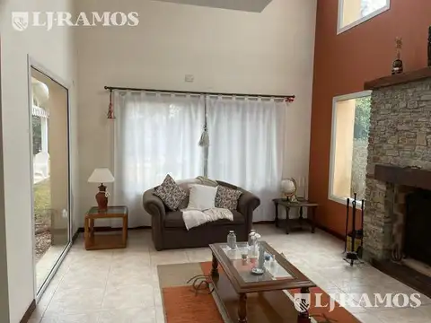 Importante casa en Venta en el Barrio Septiembre PG