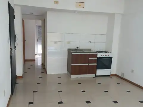 AVELINO DÍAZ 1000 - PH 2 AMBIENTES CON PATIO - SIN EXPENSAS  