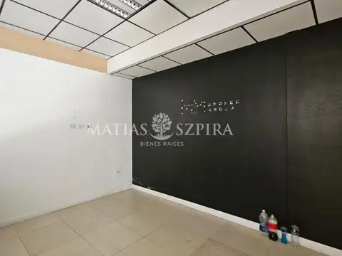 Oficina en Alquiler en Barrio Parque Leloir, USD 450
