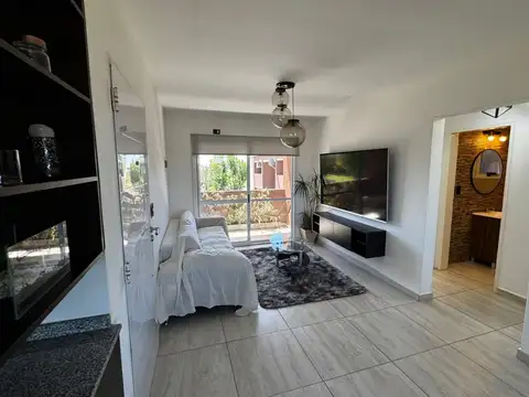 Departamento en Alquiler con 1 cocheras