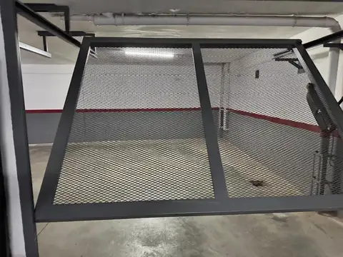 Boulevard Pellegrini 2401