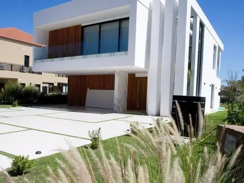 Casa en Alquiler en Countries y Barrios Cerrados en Esteban Echeverria, USD 4.200