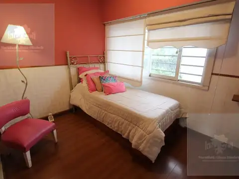 Depto Tipo Casa en Venta con 1 cocheras