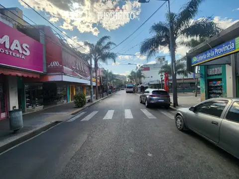 Almirante Guillermo Brown 1600