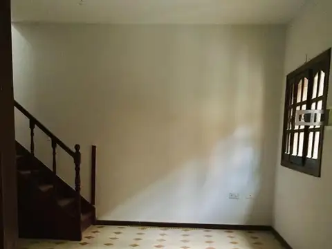 Casa 3 ambientes con 2 baños