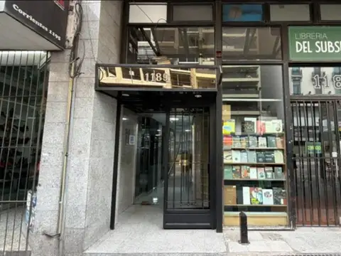 Oficina en Venta 28 años