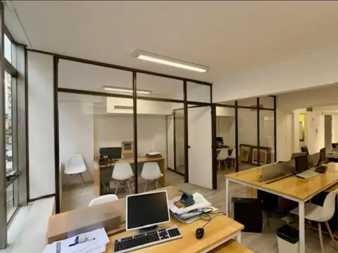 Piso de oficina  a nuevo a pasos de la Av. 9 de Julio