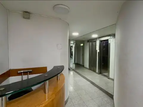 Avenida Corrientes 1100, Piso 1