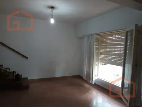 Depto Tipo Casa en Venta en Morón, USD 85.000