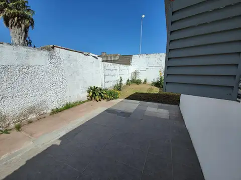 Casa en Alquiler en Capitan Bermudez, $ 300.000