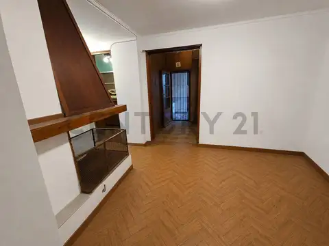 ESPECTACULAR CHALET EN SAAVEDRA/ IDEAL 2 FAMILIAS