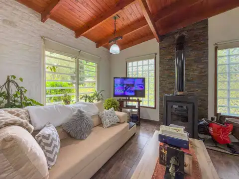 CASA VENTA OLMOS PARQUE PILETA QUINTA CHACRA