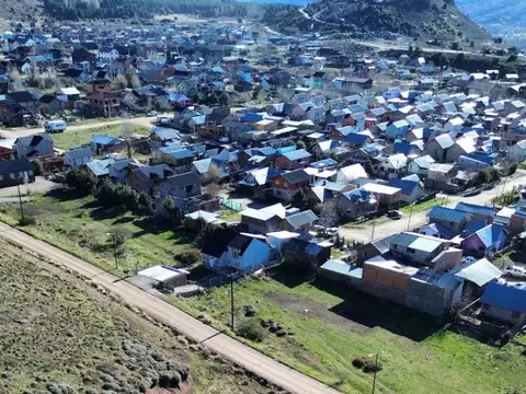 HERMOSO TERRENO EN BARRIO LOS MANZANOS 100