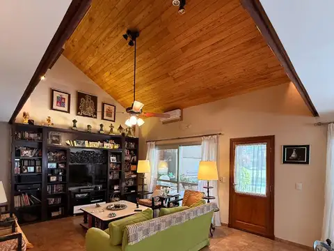 Casa en Alquiler de 4 dormitorios