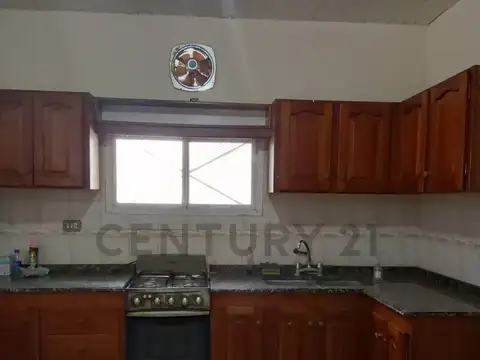 VENTA CASA 4 AMBIENTES