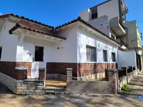 Casa  en Venta en Santos Lugares, Tres de Febrero, G.B.A. Zona Oeste